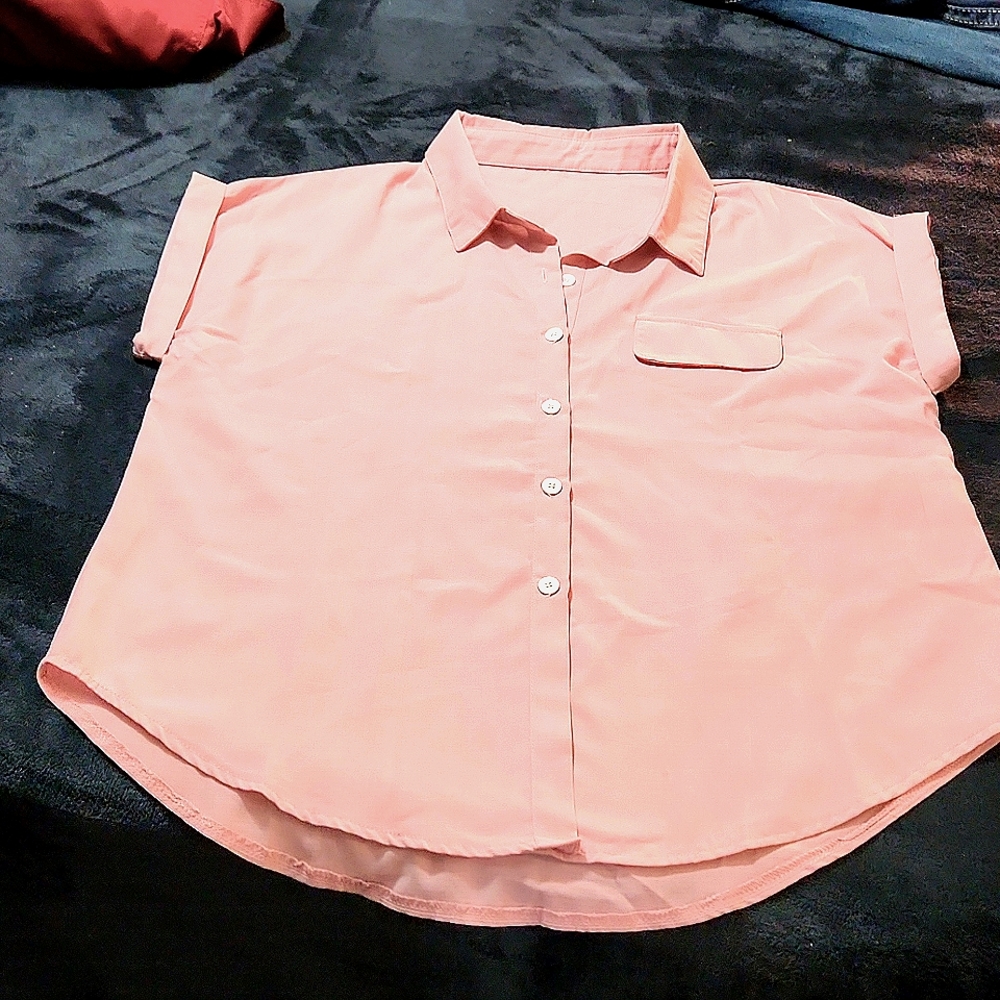 Size large women's top